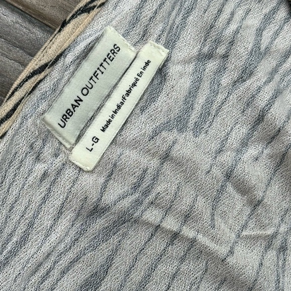 Urban Outfitters Long Sleeve Crop Top - Picture 6 of 10